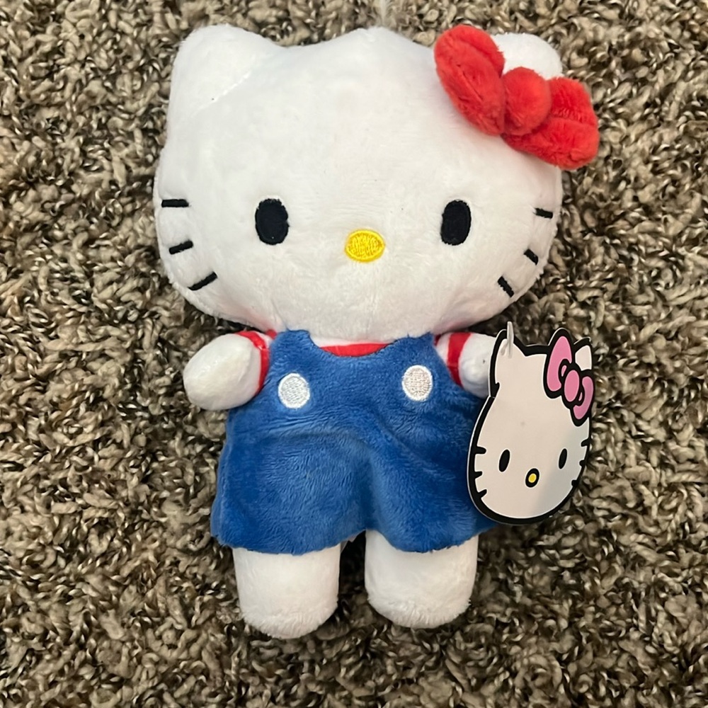 Small hello kitty plush